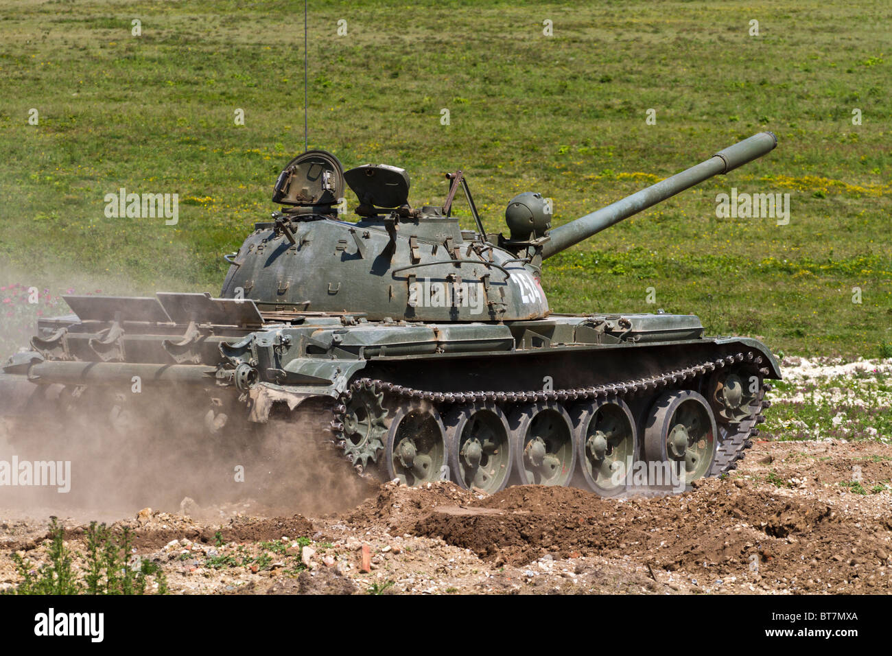 Russo T-55 serbatoio sul display mobile al Muckleburgh Museo Militare, Norfolk, Inghilterra, Regno Unito. Foto Stock