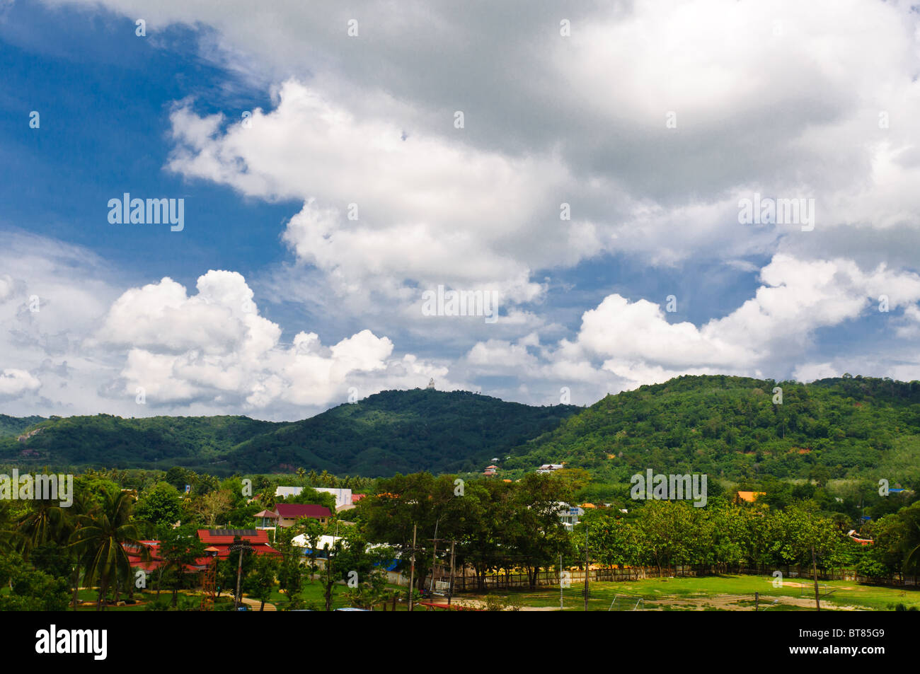 Wat Chalong. Thailandia Phuket. Grande Budda Foto Stock