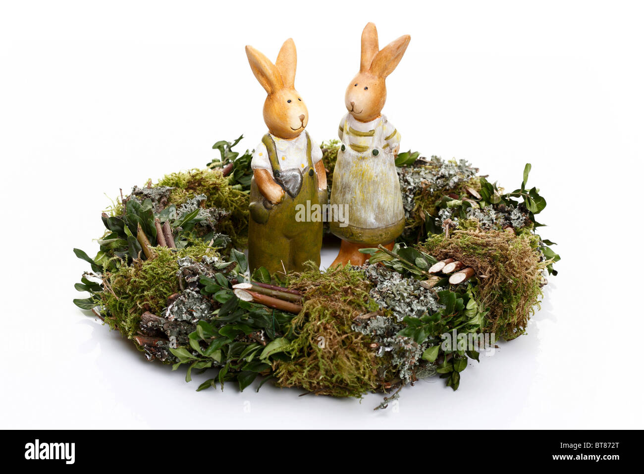 Due Easterbunnies con ciondolo di Pasqua Foto Stock