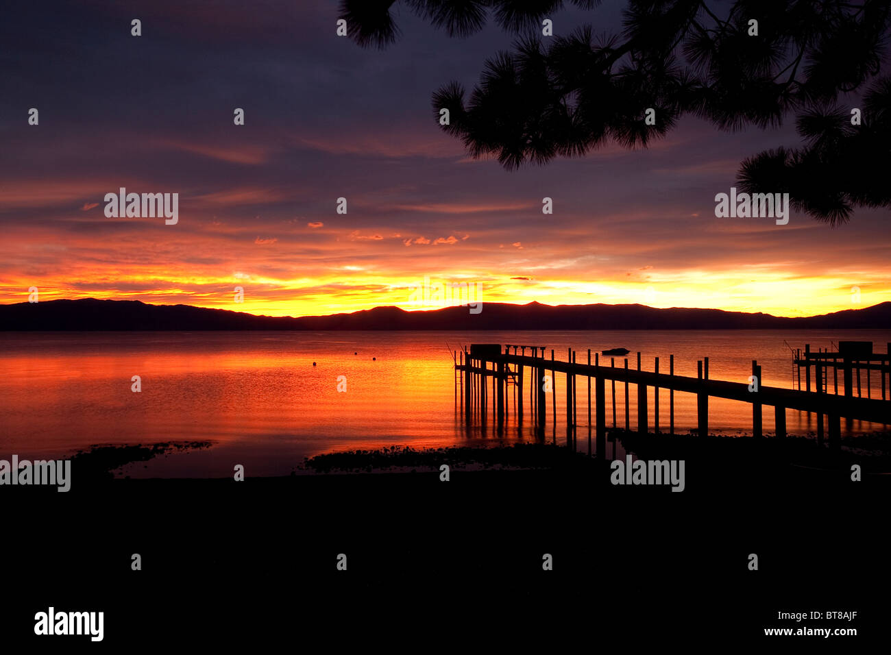 Alba sul lago Tahoe California USA Foto Stock