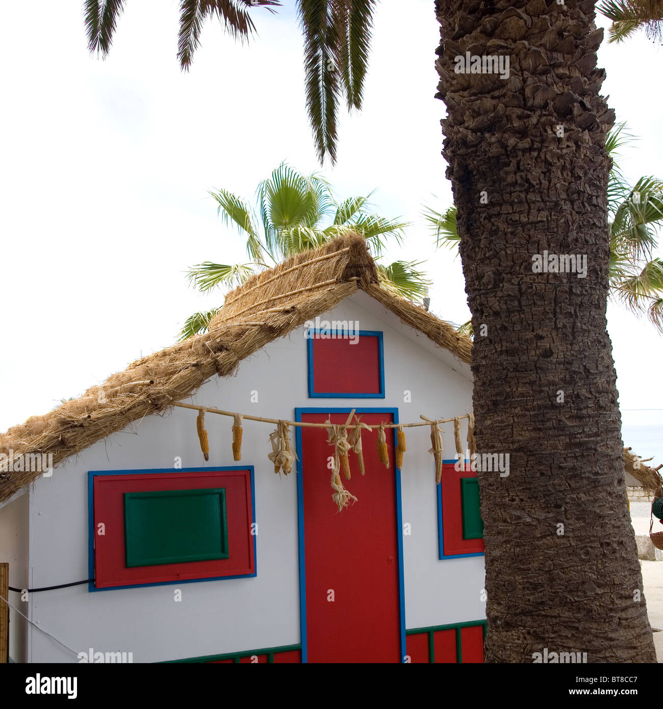 Una casa di Santana sul display in Porto Santo utilizzato come stalla per un festival Foto Stock