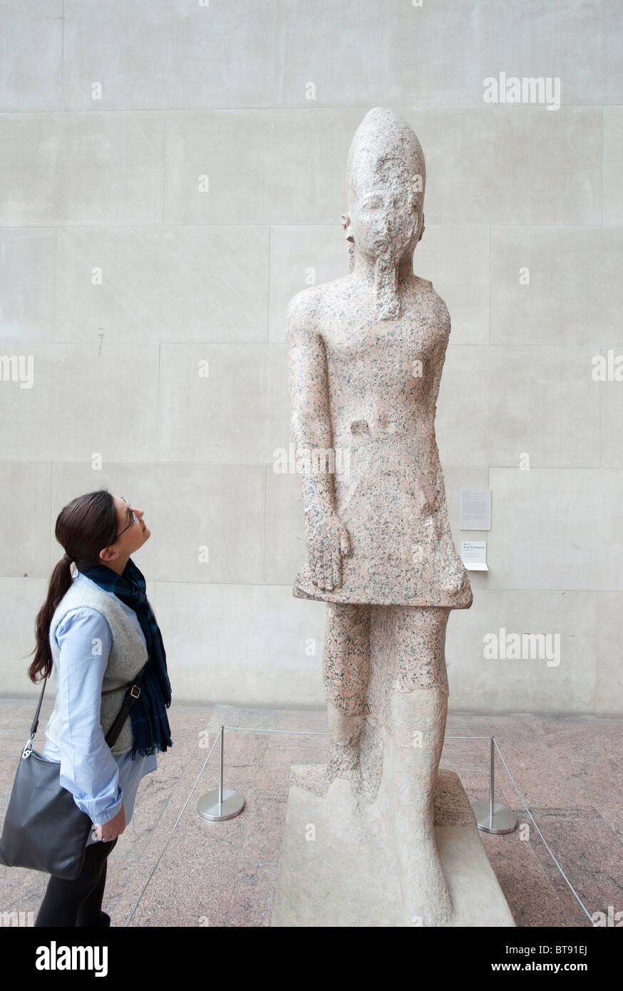 La scultura sul display in egiziano ala del Metropolitan Museum of Art di Manhattan , New York City, Stati Uniti d'America Foto Stock