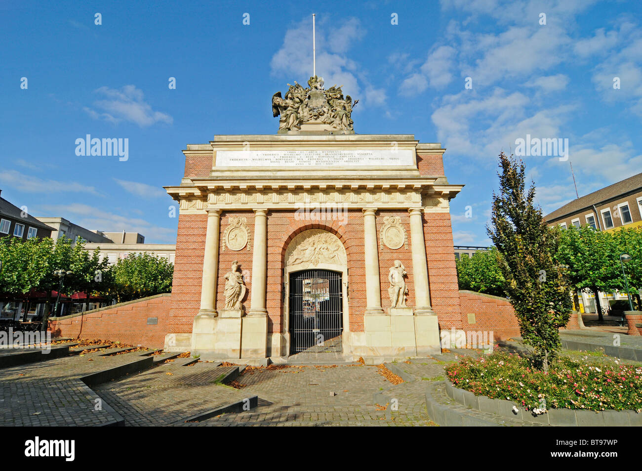 Berliner Tor gate, prussiano gate barocca, city gate, fortificazioni, Wesel, Basso Reno, Renania settentrionale-Vestfalia, Germania, Europa Foto Stock