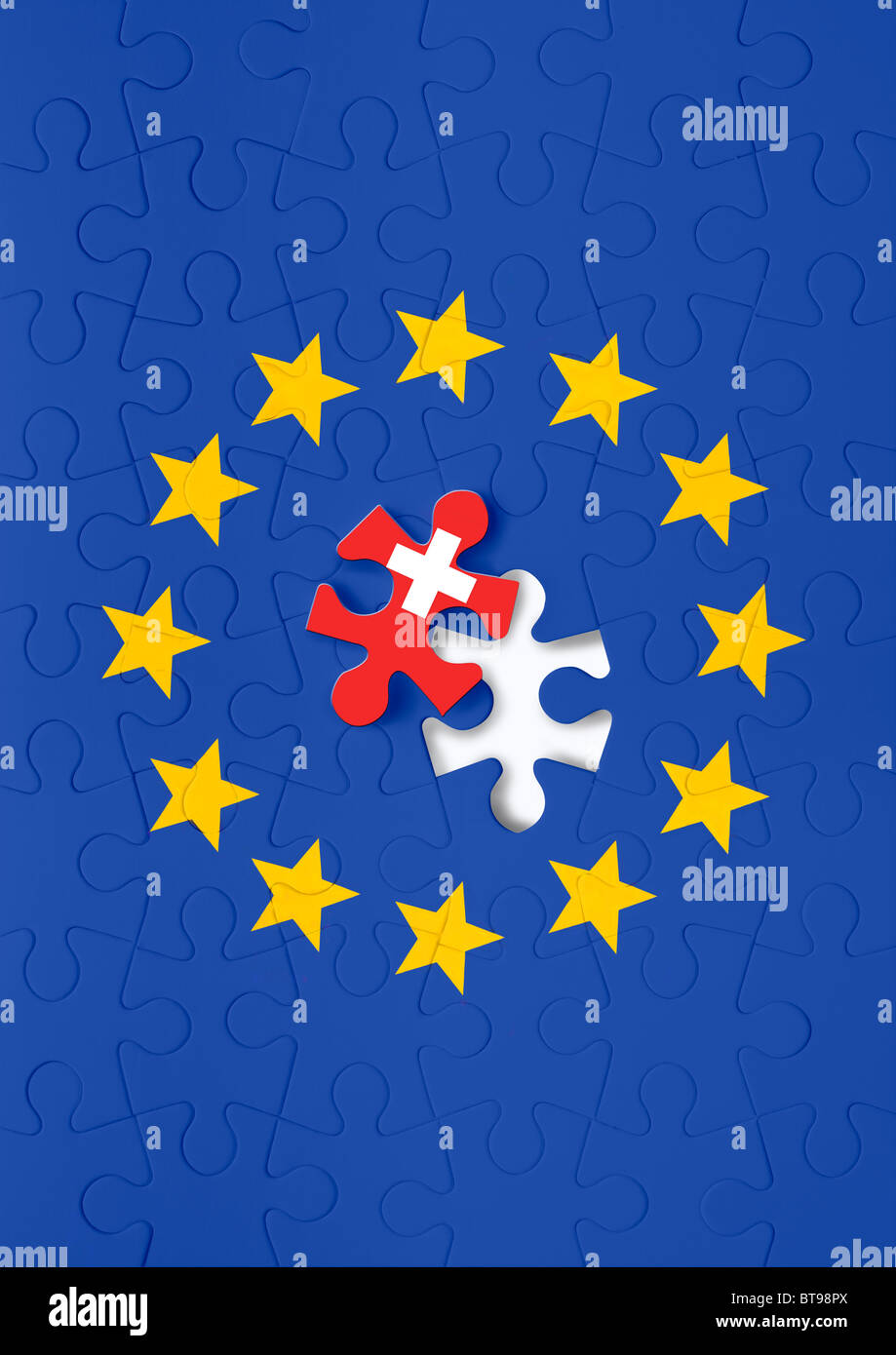 Puzzle di bandiera dell'UE con un pezzo mancante che è bandiera svizzera Foto Stock