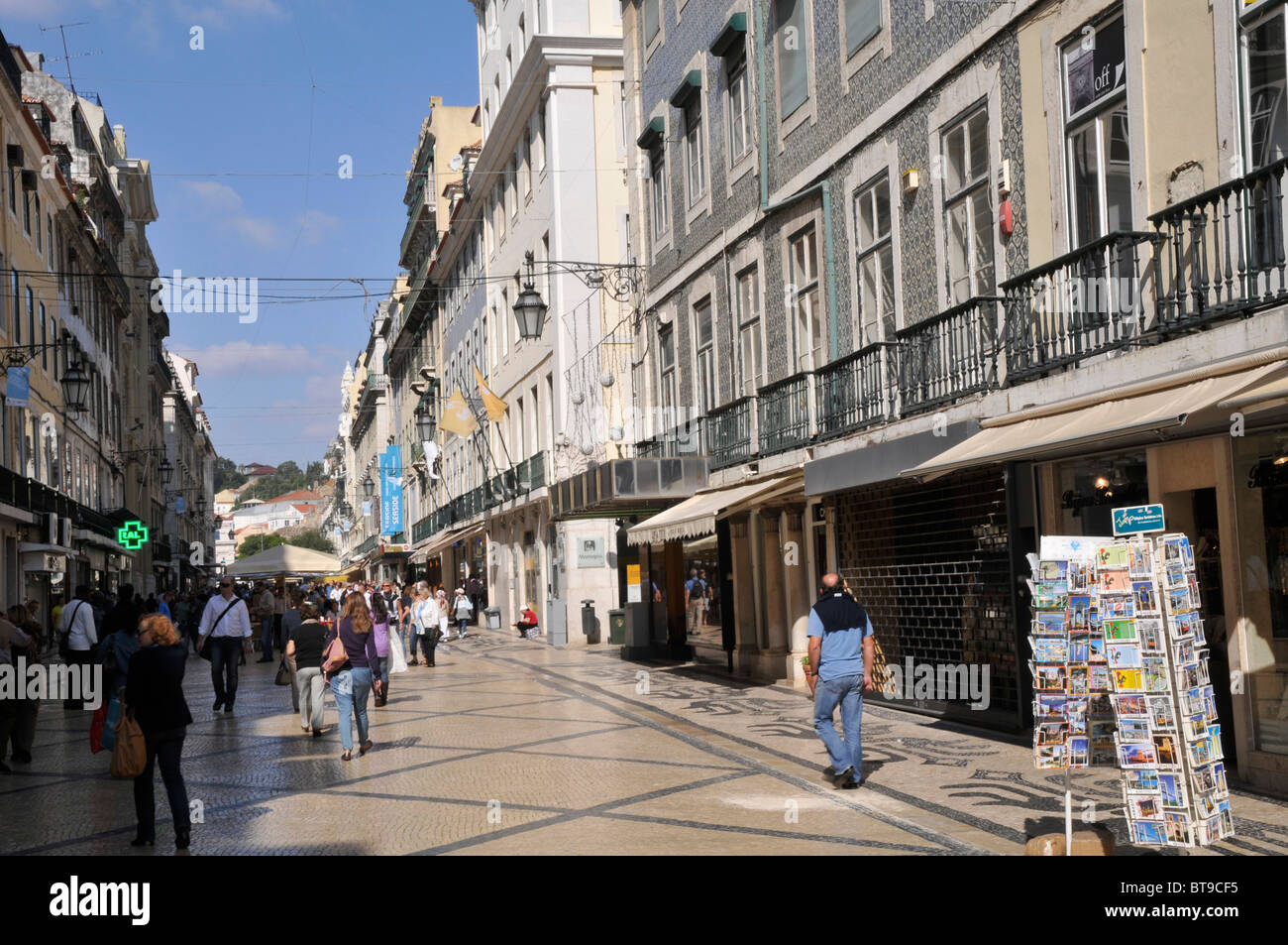 Lisbona, Portogallo. La Rua Augusta, la strada principale di Pombaline Downtown (Baixa Pombalina) Foto Stock