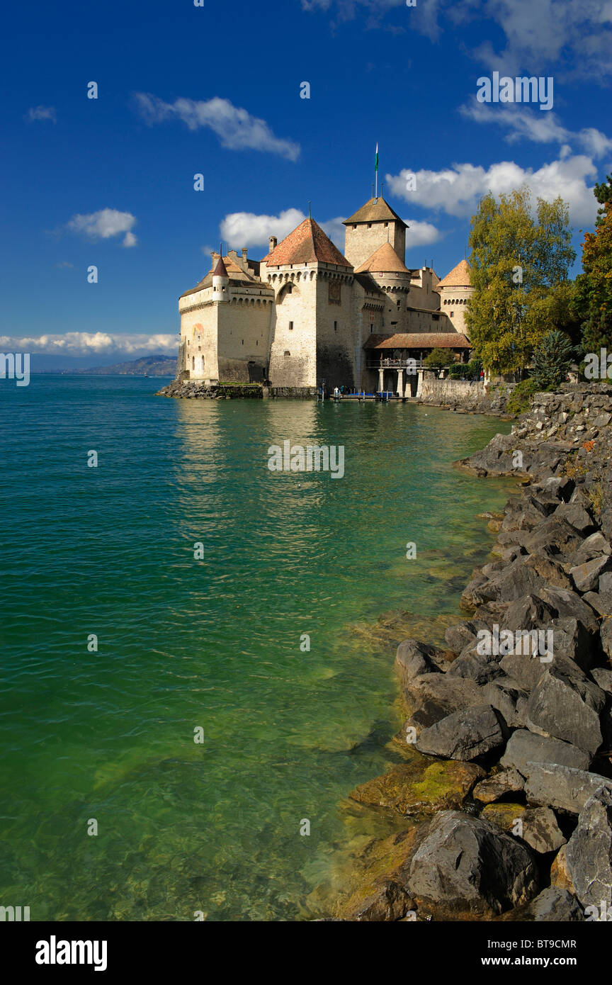 Il Castello di Chillon sul lago di Ginevra, Veytaux, Montreux, Svizzera, Europa Foto Stock