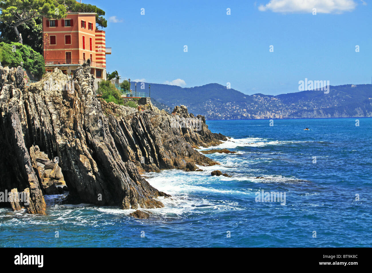 Nervi, passeggiata a mare sulla costa rocciosa del Golfo del Tigullio Foto Stock