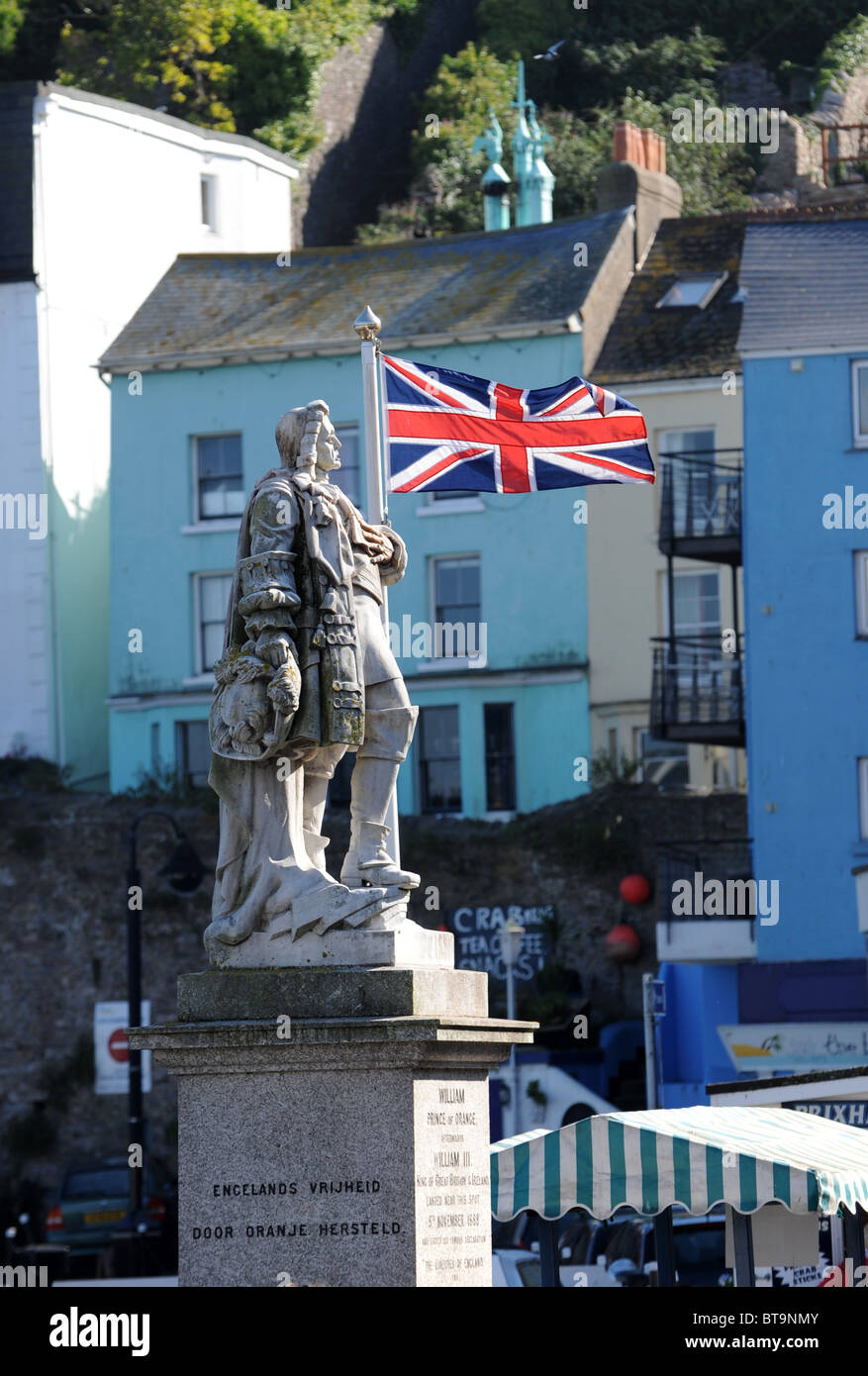 La statua di Guglielmo d Orange porto di Brixham Devon England Regno Unito Foto Stock
