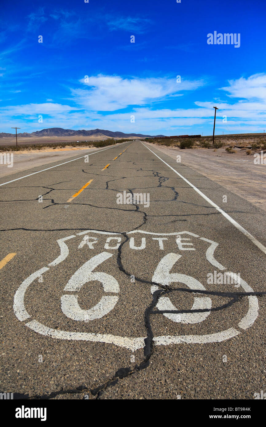 La storica Route 66, Ludlow, California, USA, America del Nord Foto Stock