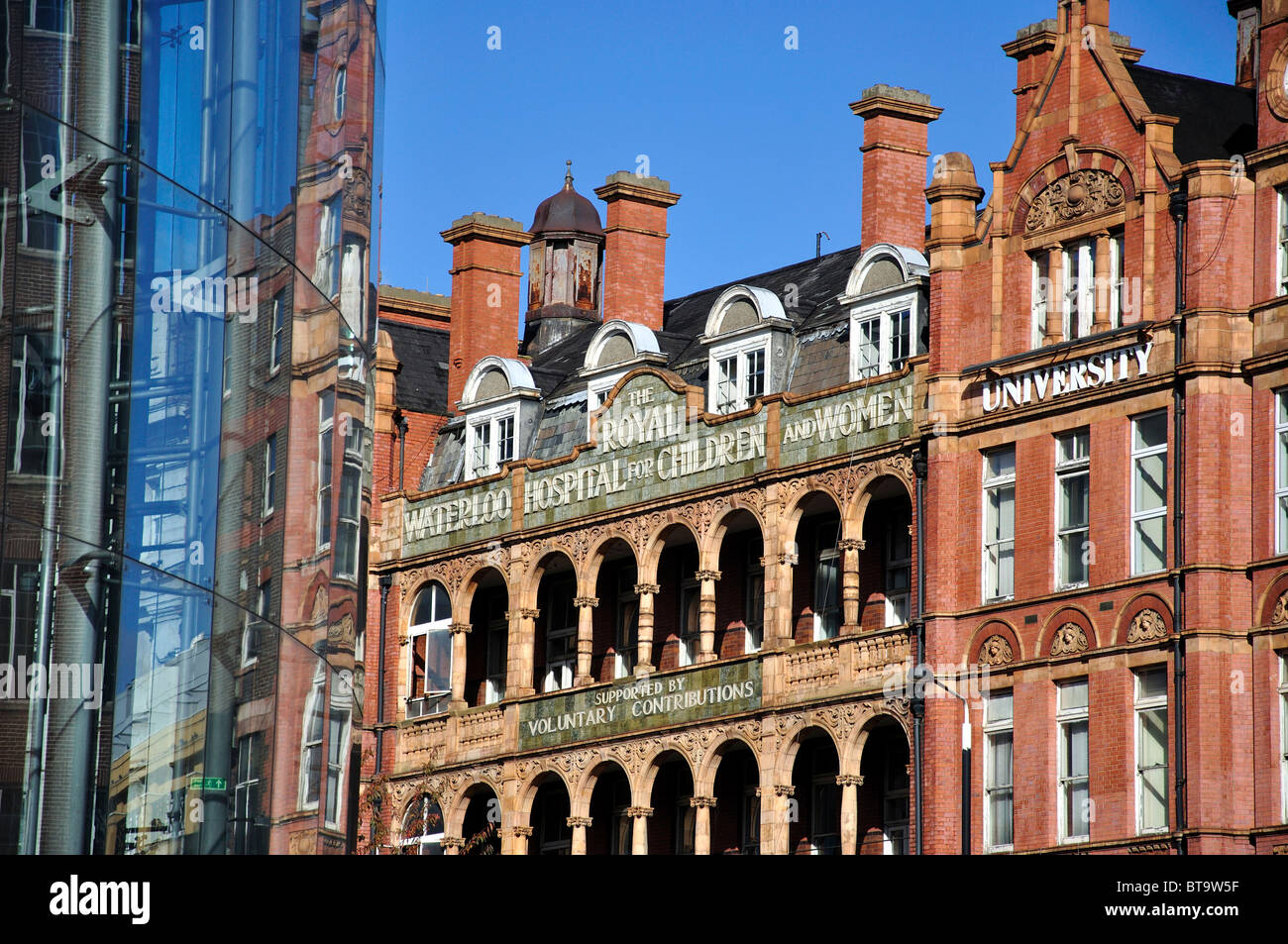 BFI Cinema Imax e l ex Ospedale Reale per i bambini, Waterloo, Borough di Lambeth, Greater London, England, Regno Unito Foto Stock