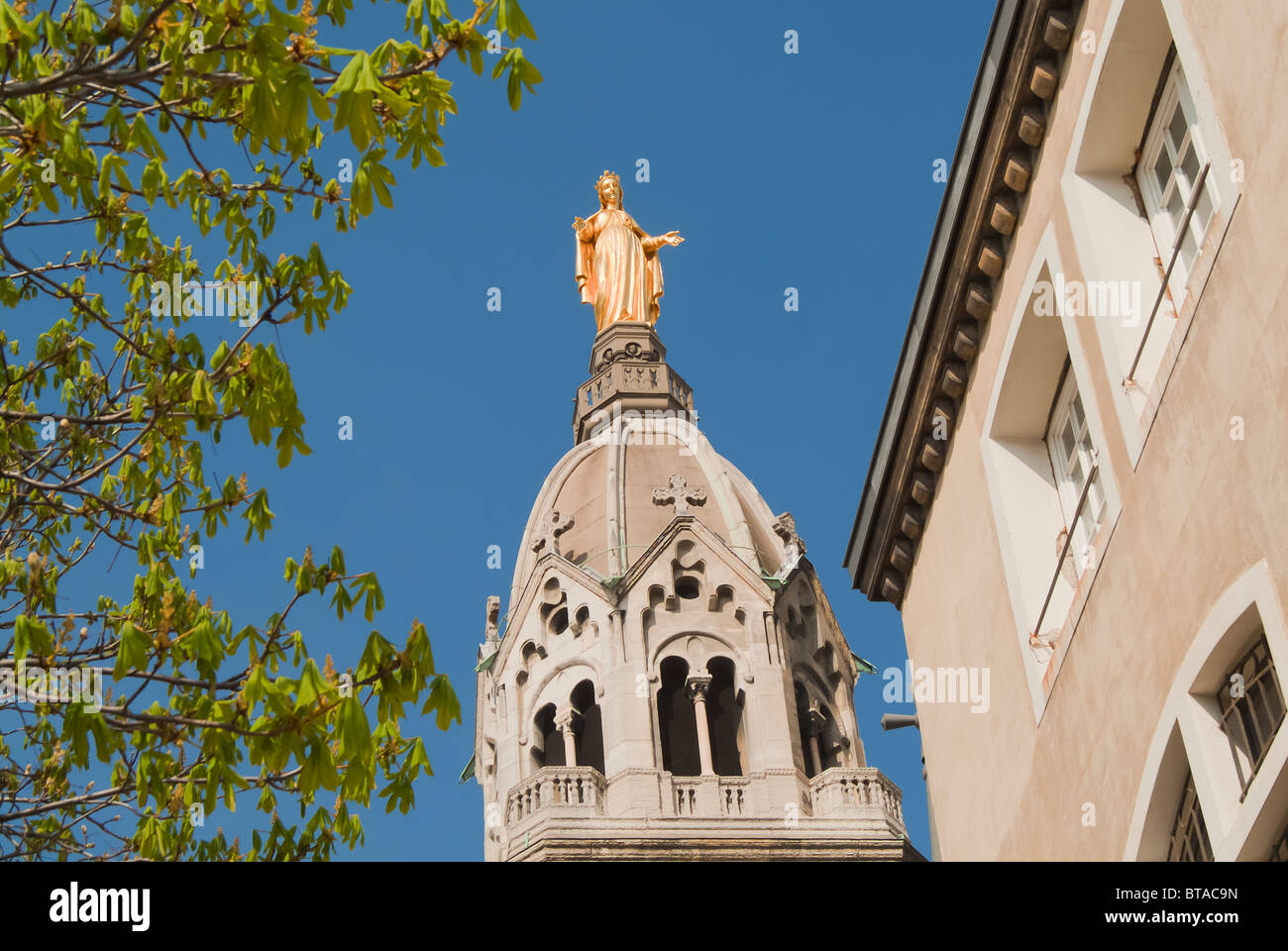 La Basilica di Nostra Signora di Fourvière, Vieux Lyon district ,Lione, Francia Foto Stock