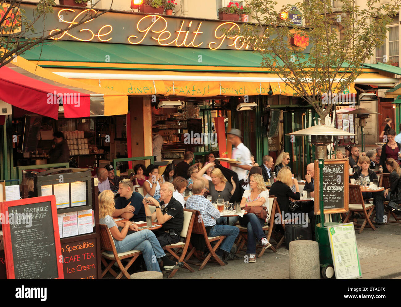 Francia, Parigi, ristorante, persone, tempo libero, scene di strada, Foto Stock