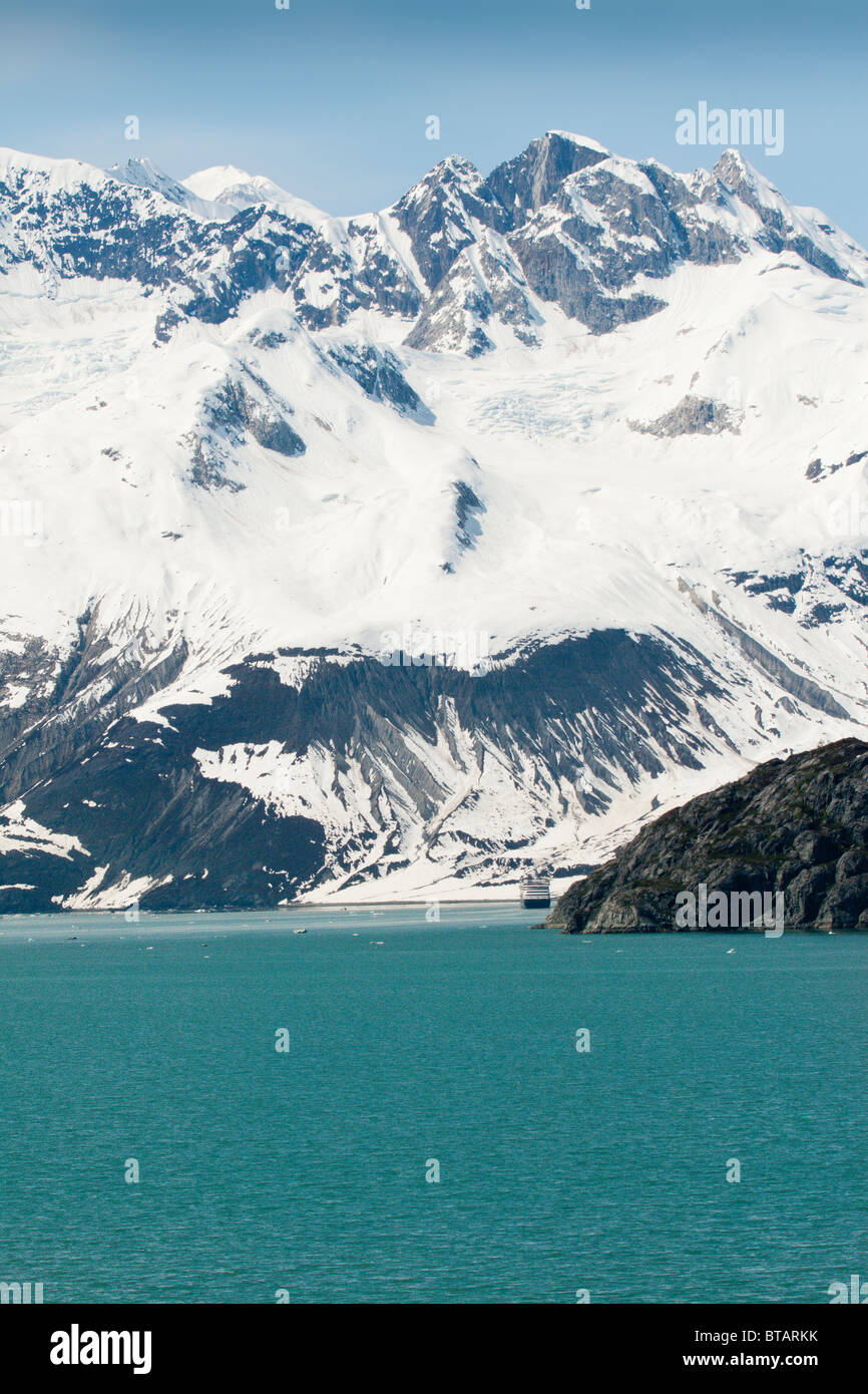 La nave di crociera nel Parco Nazionale di Glacier Bay, Alaska Foto Stock