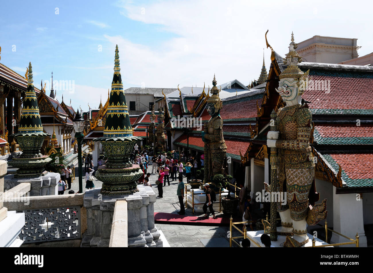 Il Grand Palace di Bangkok in Thailandia il Wat Phra Kaew Tempio del Buddha di Smeraldo Wat Phra Sri Rattana Satsadaram Foto Stock