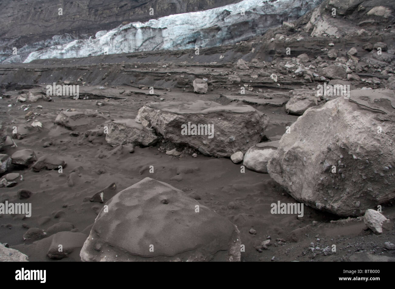 L'Islanda, Porsmork Park, ghiacciaio Gigjokull dopo la molla 2010 eruzione del vulcano Eyjafjallajokull. Foto Stock