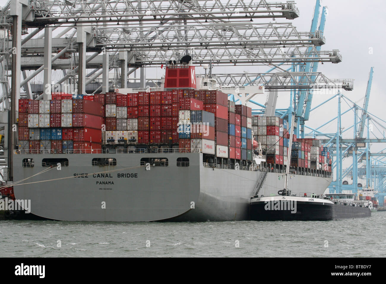 Il trasporto di container in Olanda Foto Stock