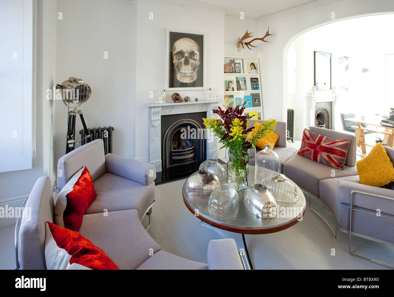 Il salotto di una casa di progettazione nel nord di Londra Foto Stock