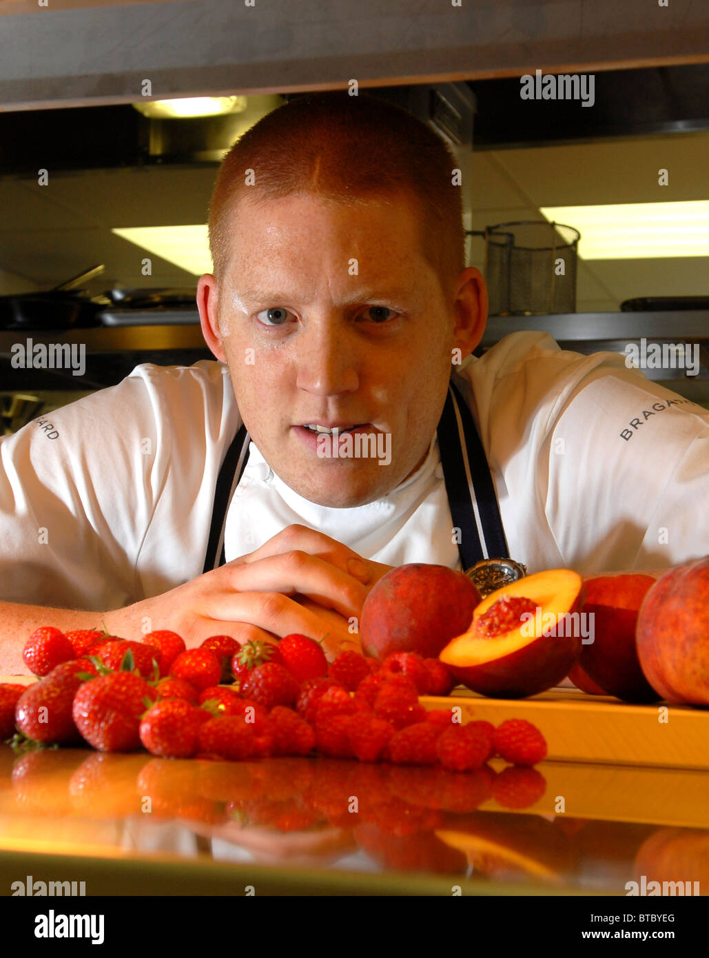 Celebrity chef sarà in Olanda in cucina a Michelin La Becasse ristorante, Ludlow Shropshire Foto Stock