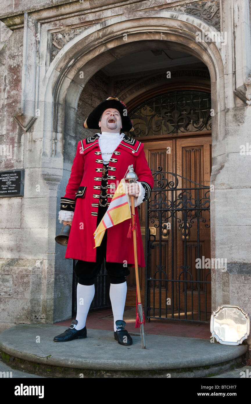 Iain Mitchell (West Mori) compete nel Dorset Town Crier concorrenza 2010. Foto Stock