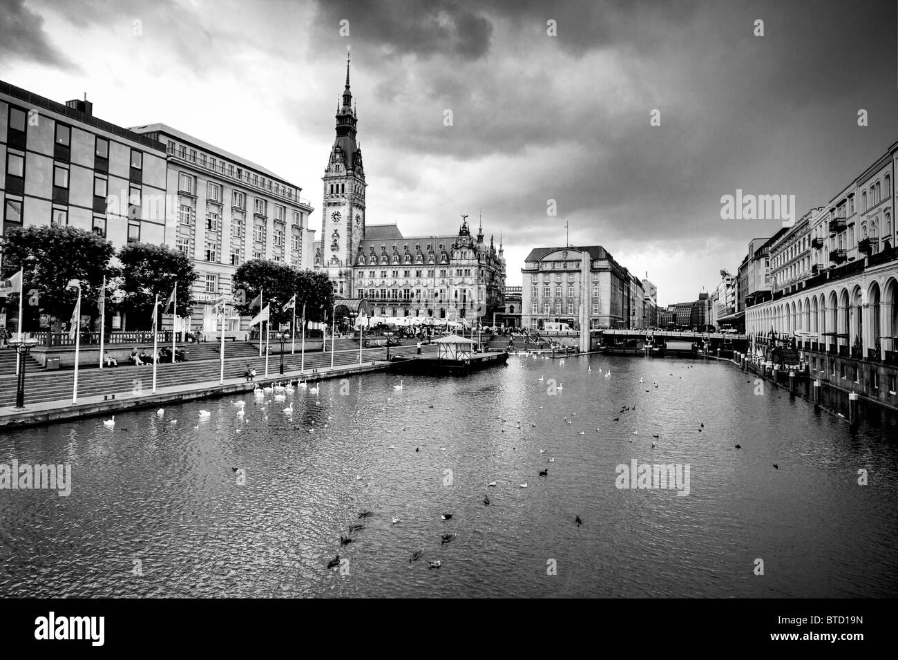 Amburgo, Germania, immagine in bianco e nero town hall Foto Stock