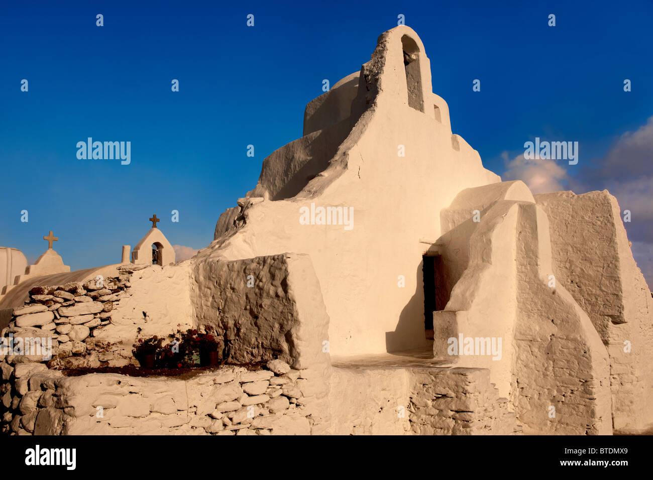 Paraportiani greco chiese ortodosse di Mykonos Chora, Cicladi, Grecia Foto Stock