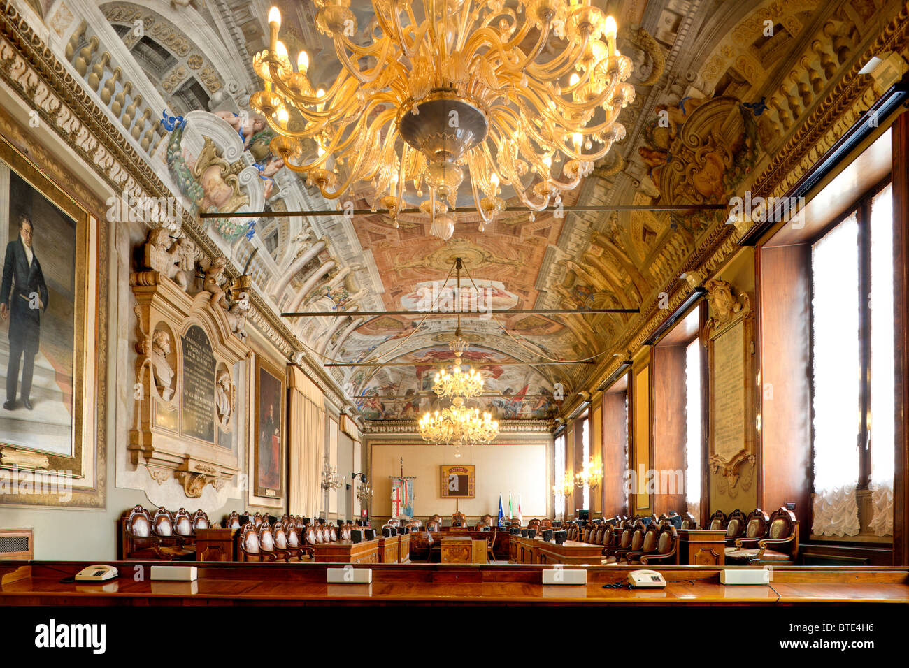 Bologna La Sala del Consiglio Comunale - City Council Hall - in Il Palazzo Comunale (Palazzo d'Accursio) Foto Stock