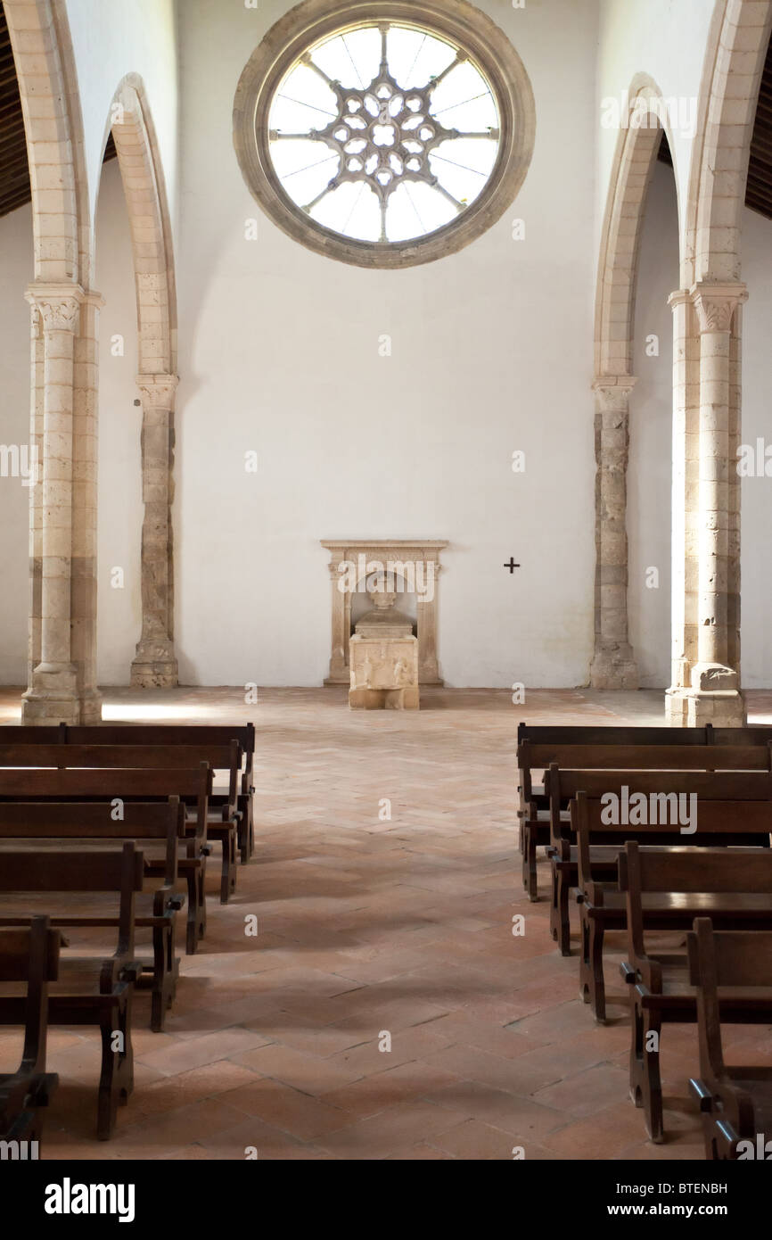 Chiesa di Santa Clara nella città di Santarém, Portogallo. Xiii secolo mendicanti architettura gotica. Foto Stock