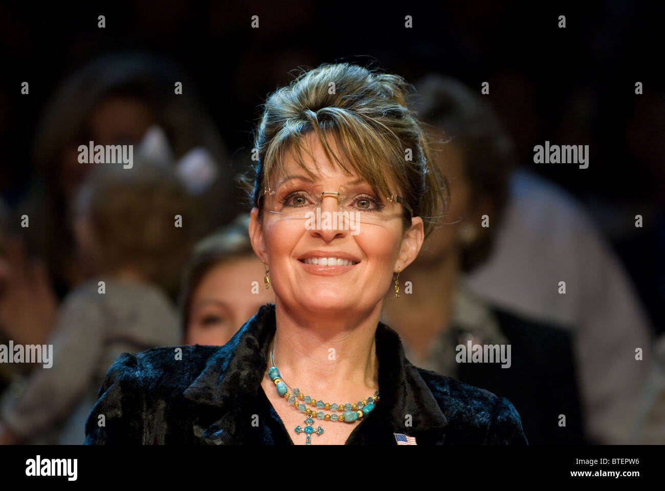 Ex Alaska governatore e repubblicano vice candidato presidenziale Sarah Palin in primo piano campagna rally per Texas Gov. Rick Perry Foto Stock