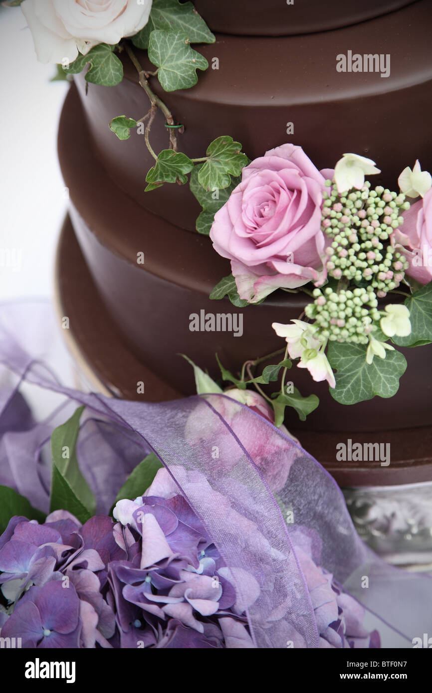 Cioccolato torta di nozze Foto Stock