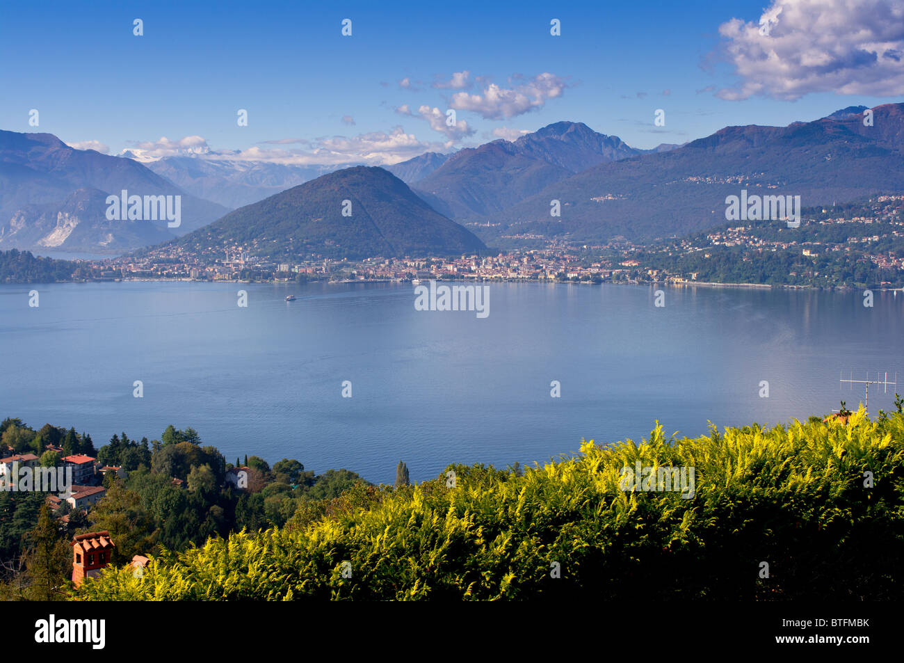 Il paesaggio del lago maggiore,Intra Verbania Foto Stock