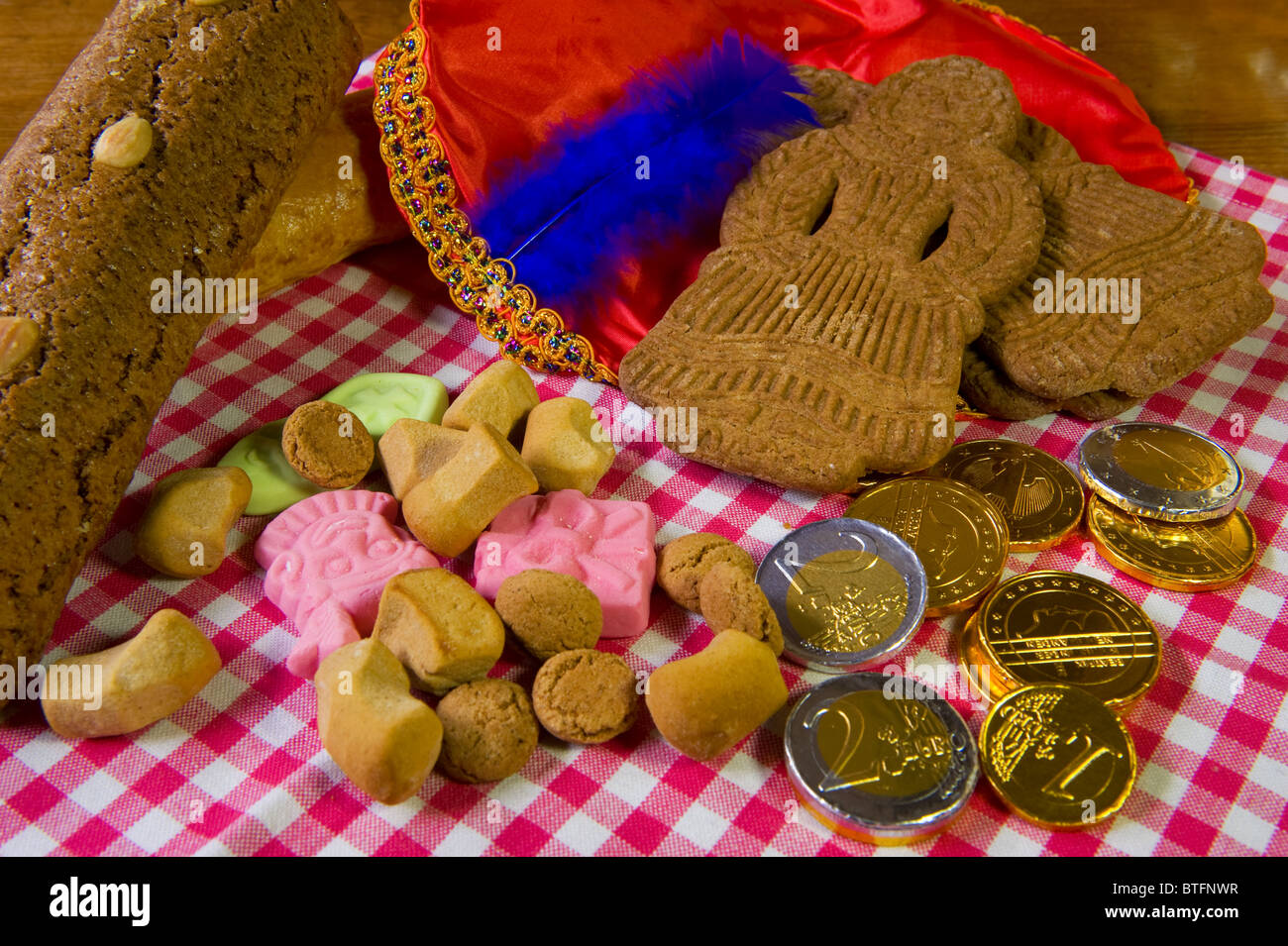 Tradizionale Sinterklaas candy con il cappello nero della Piet Foto Stock