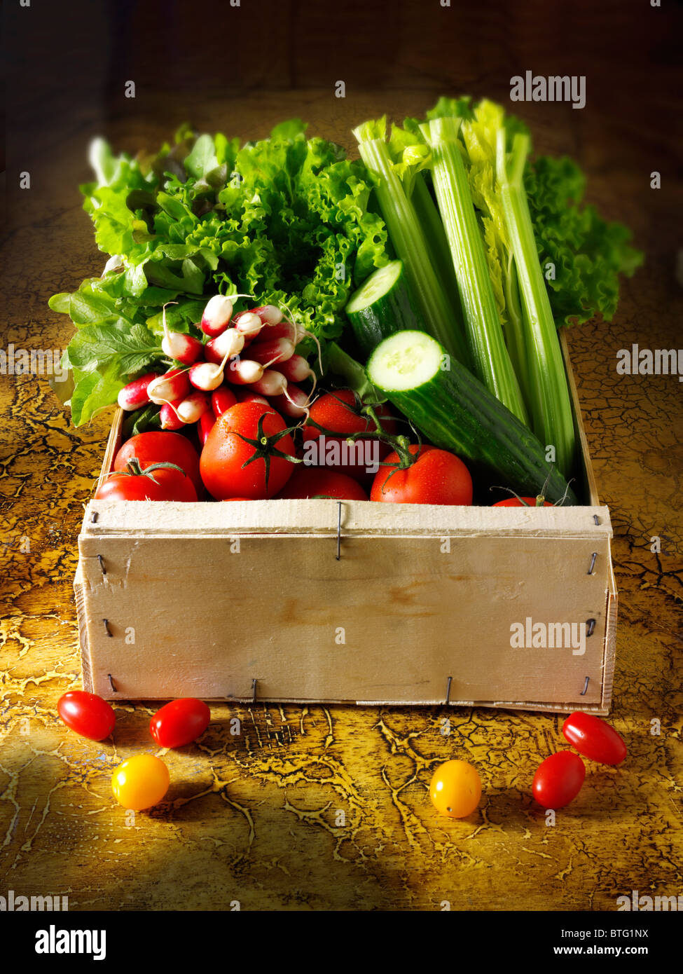 Insalata immagini e fotografie stock ad alta risoluzione - Alamy