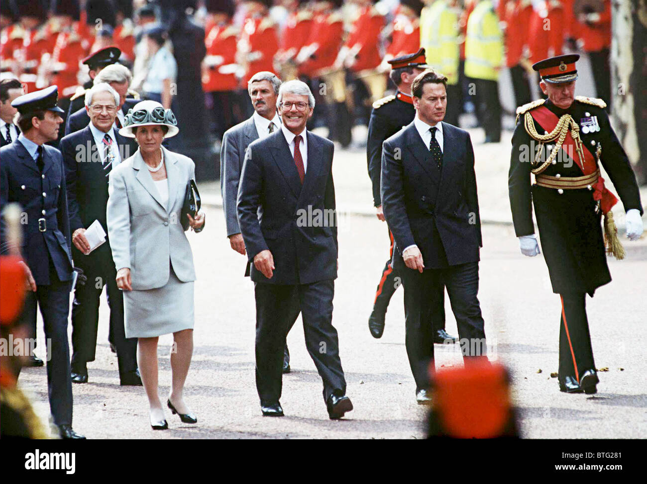 La norma principale, John Major e Michael Portillo alla parata dei veterani per commemorare il giorno VJ, Londra Foto Stock
