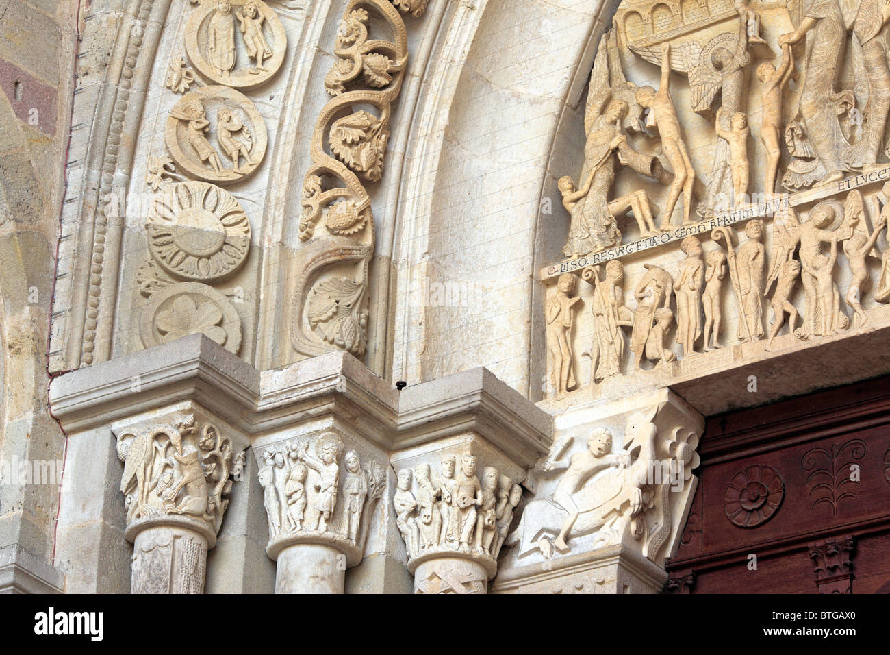 Portale della Cattedrale di Autun, Autun, Saône-et-Loire department, Borgogna, Francia Foto Stock