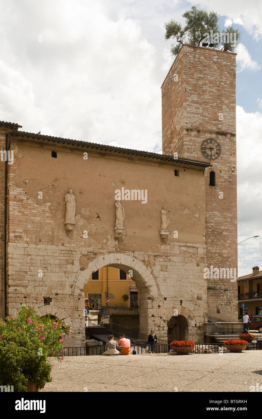 Porta Consolare a Spello in Umbria Foto Stock