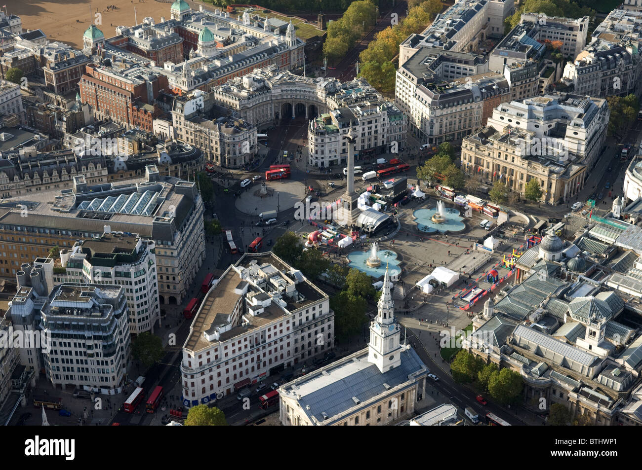 Trafalgar Square dall'aria Londra Inghilterra REGNO UNITO Foto Stock