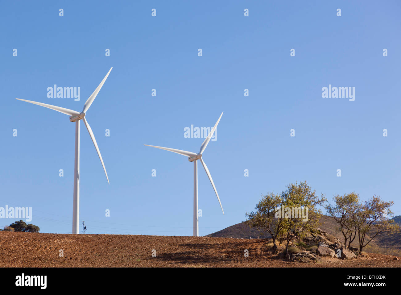 Mulini a vento vicino a Carratraca, provincia di Malaga, Spagna Foto Stock
