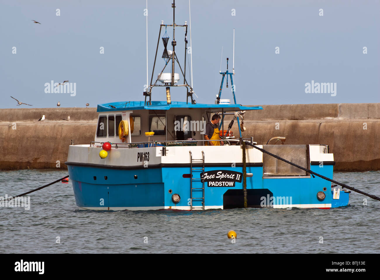 Barca da pesca, Port Isaac, Cornwall Foto Stock