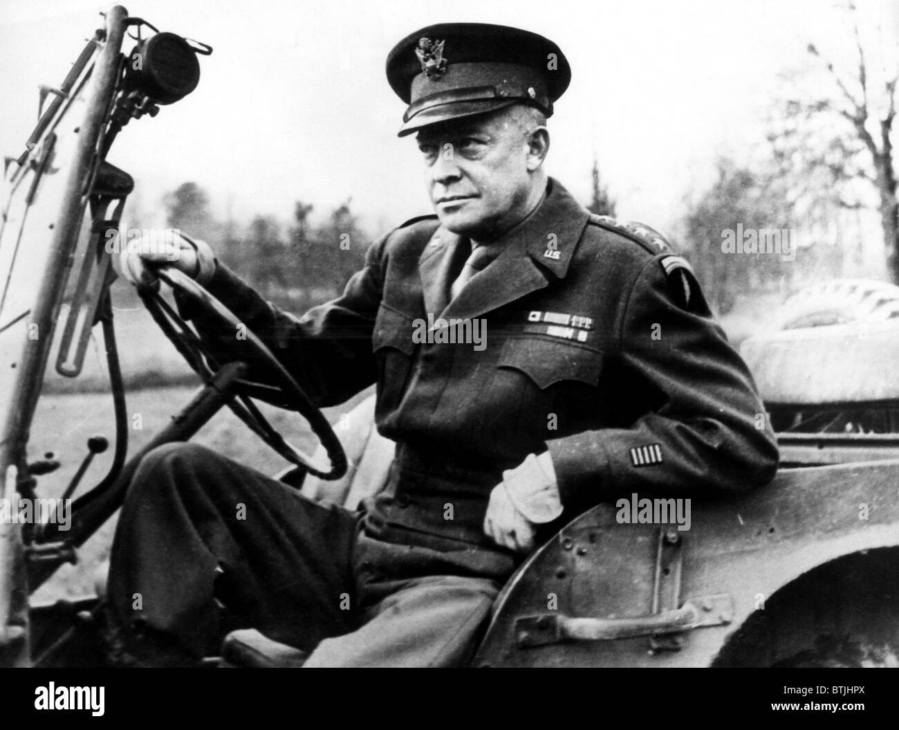General Dwight D. Eisenhower, D-Day, Giugno 6, 1944. La cortesia: Archivi CSU/Everett Collection Foto Stock