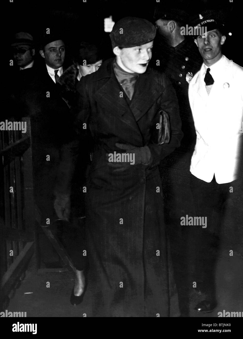 Katharine Hepburn imbarco SS a Parigi per un viaggio in Europa. Marzo 17, 1934. Cortesia archivi CSU/Everett collezione. Foto Stock