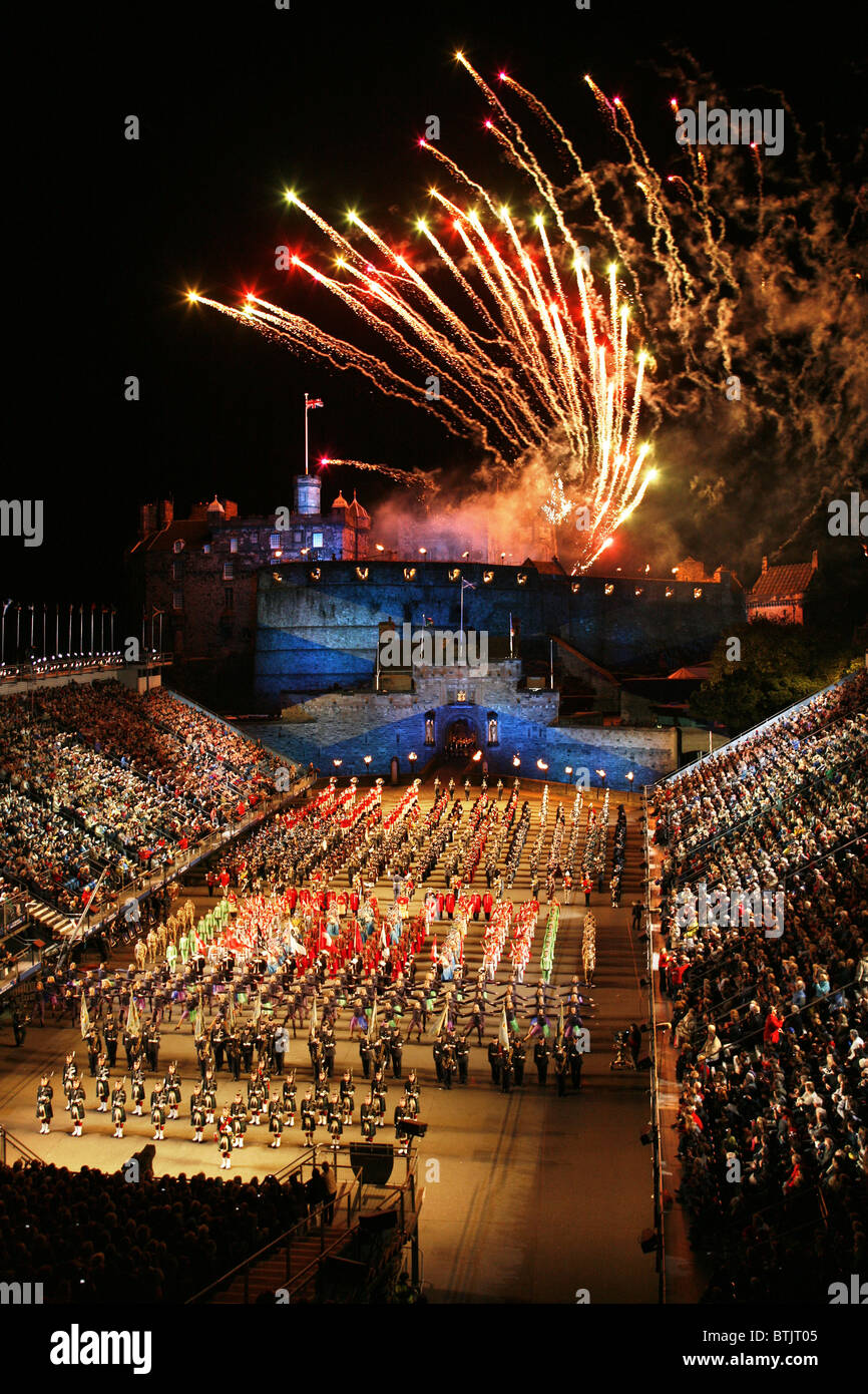 Edinburgh Tattoo militare, il Castello di Edimburgo, Edimburgo, Scozia Foto Stock