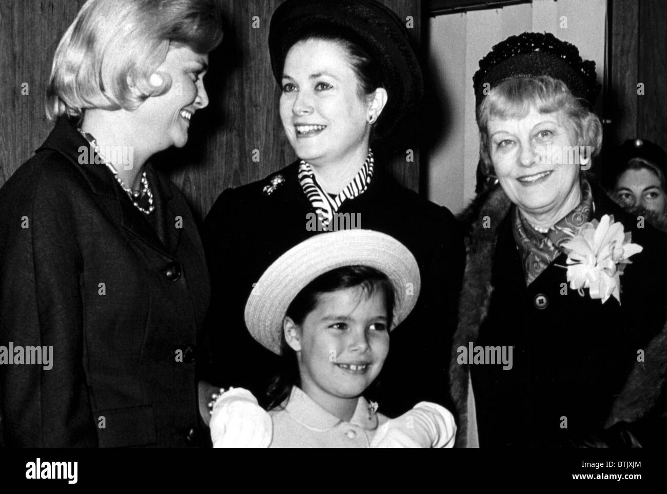 La Principessa Grace Kelly (al centro) con sua figlia, la Principessa Caroline, e sua madre Foto Stock