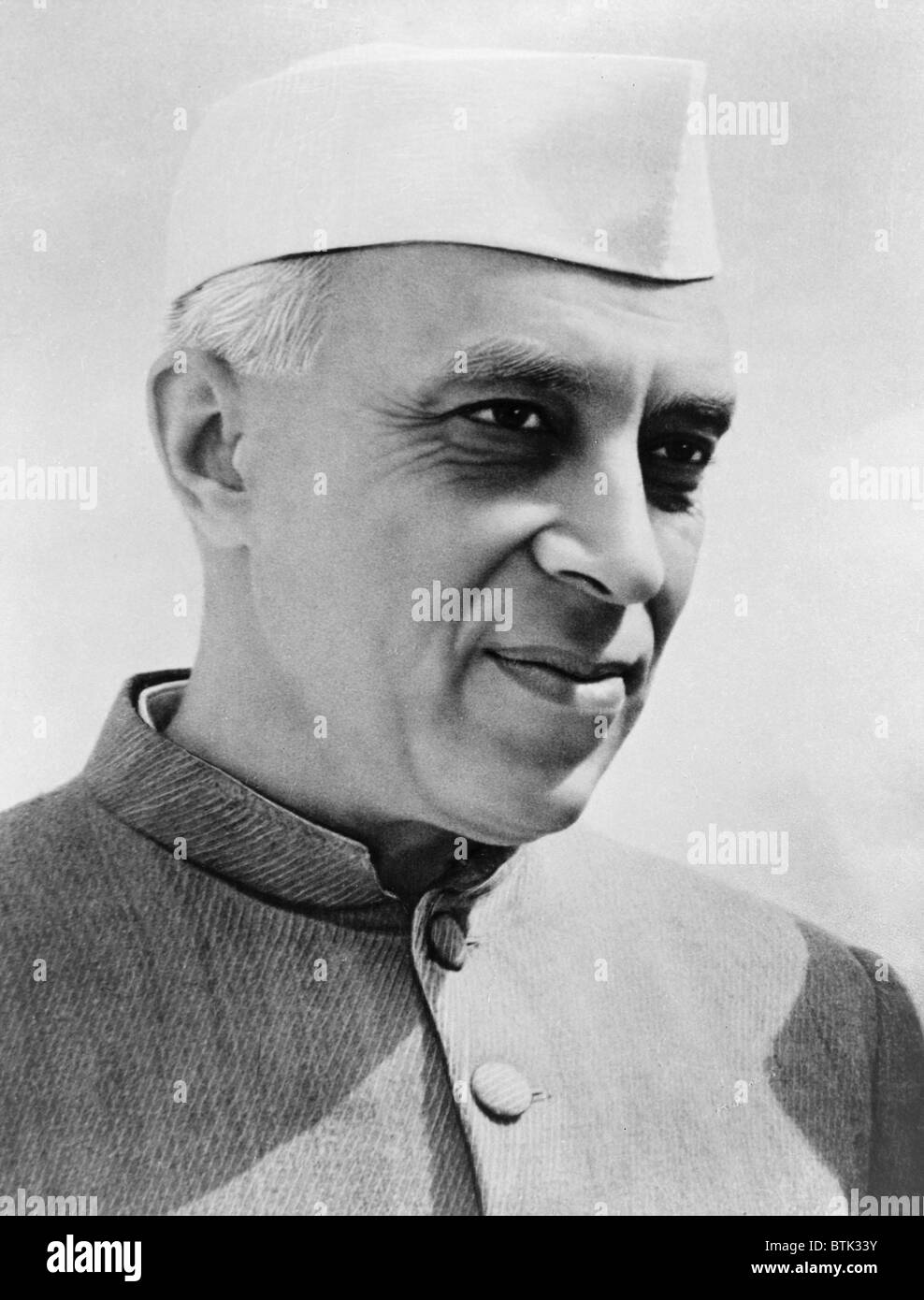 Jawaharlal Nehru (1889-1964), il Primo Ministro dell'India dopo l'indipendenza dalla Gran Bretagna nel 1947. Foto Stock