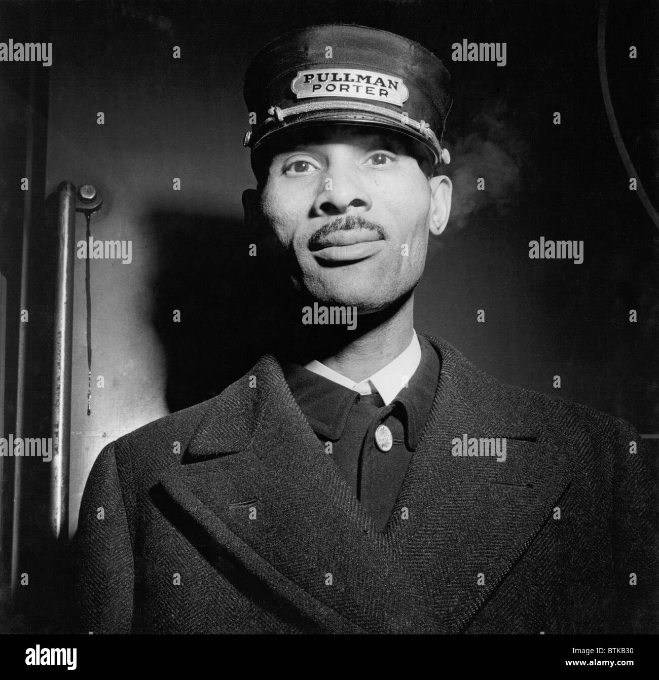 Pullman porter alla Stazione Union, Chicago, Illinois, era uno dei migliori posti di lavoro disponibili per gli afroamericani. Ancora avevano Foto Stock