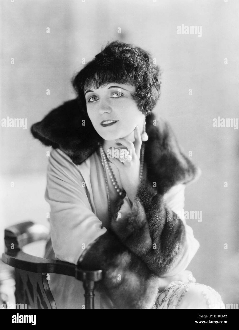 Pola Negri (1899-1987), il Polacco silent movie star che ha avuto successo internazionale e starred in tedesco e i film di Hollywood nel 1920s. Foto Stock