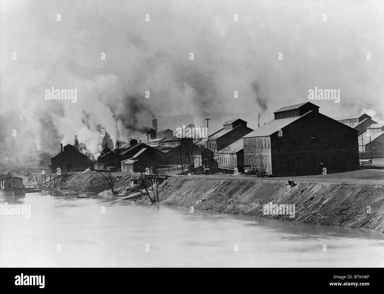Acciaio americano e filo di impianto in Donora, Pennsylvania, nel 1910. Nel 1948 i successori di queste fabbriche contribuirebbe ad un Foto Stock
