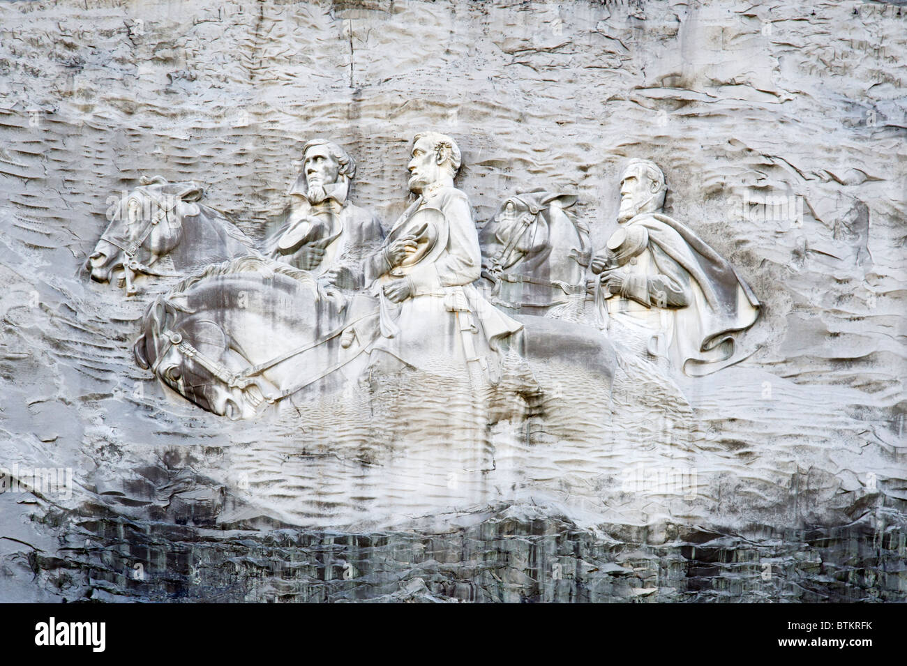 Il Memorial Carving di Jefferson Davis, Robert e Lee e 'Stonewall' Jackson, Stone Mountain Park, vicino ad Atlanta, Georgia, Stati Uniti d'America Foto Stock