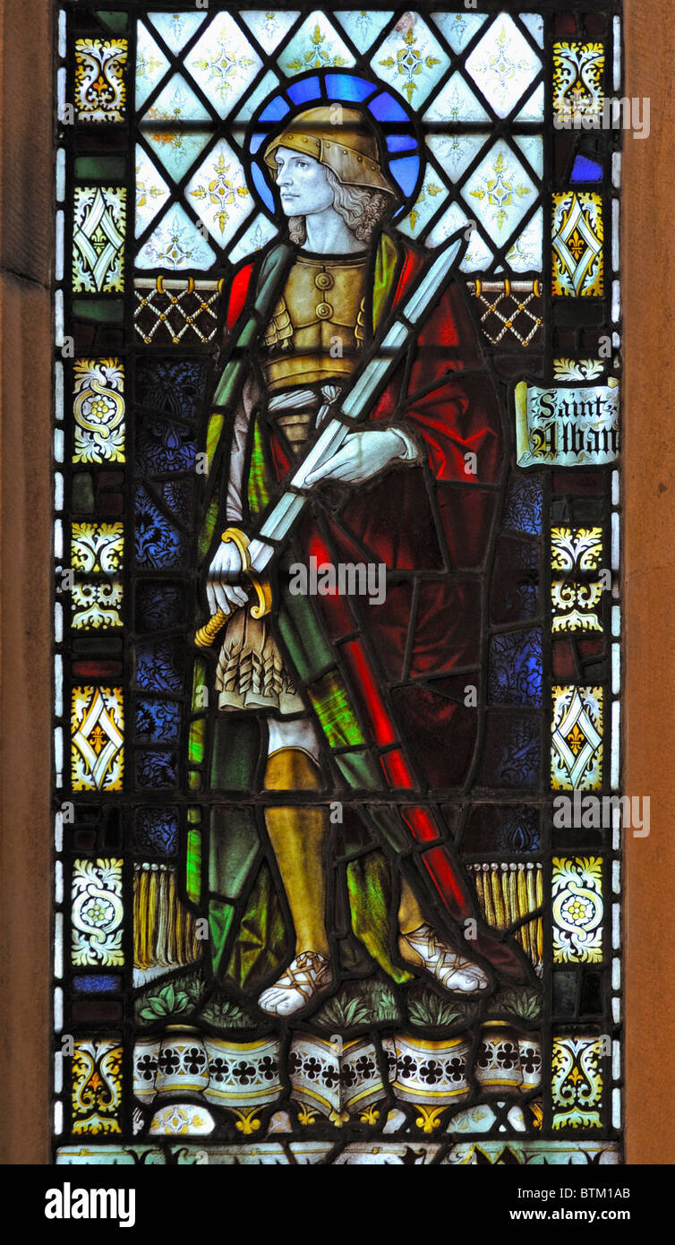 Saint Alban, dettaglio del "Te Deum" finestra orientale. Chiesa di Sant'Andrea, ammaccature, Dentdale, Yorkshire Dales National Park, Cumbria. Foto Stock