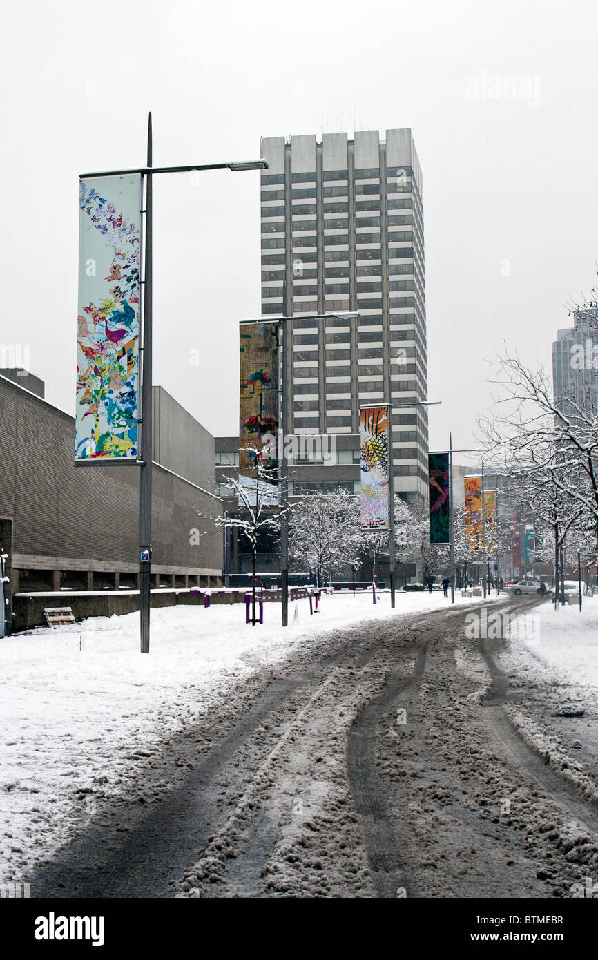 Upper Ground, London South Bank nella neve Foto Stock