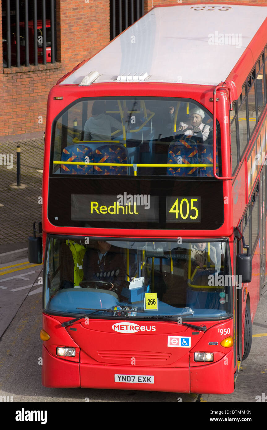 Parte anteriore di un Rosso Metrobus Double Decker Bus Inghilterra Foto Stock